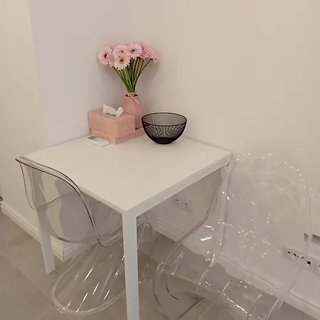 K18 Z Balkonem Lägenhet